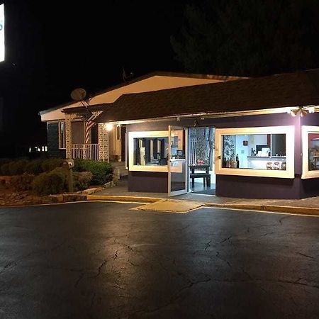 Knights Inn Berea Bagian luar foto