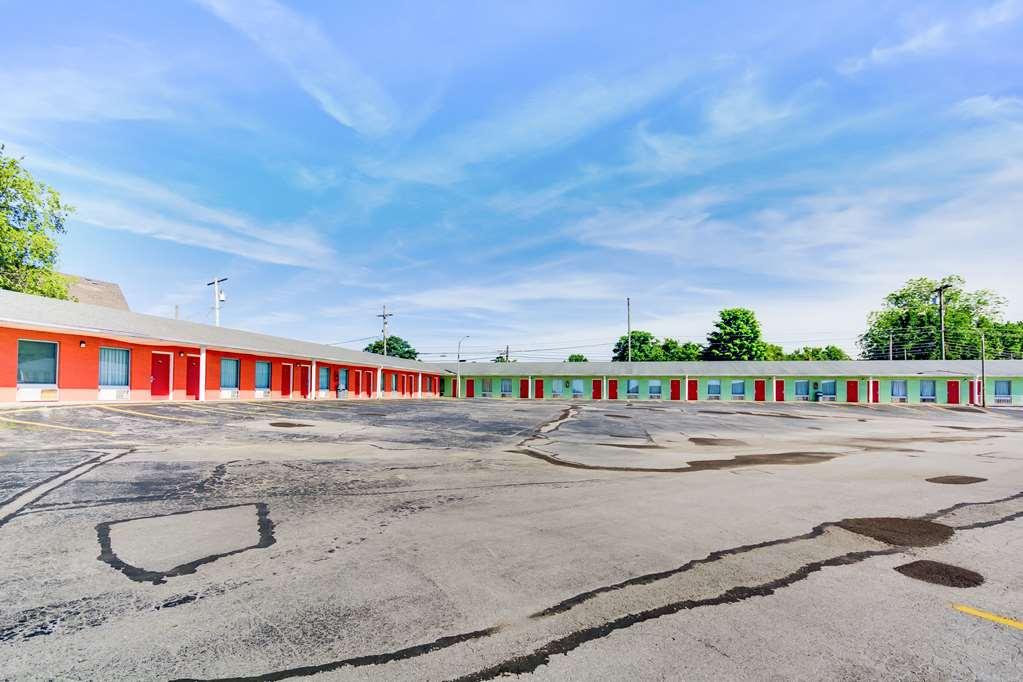 Knights Inn Berea Bagian luar foto