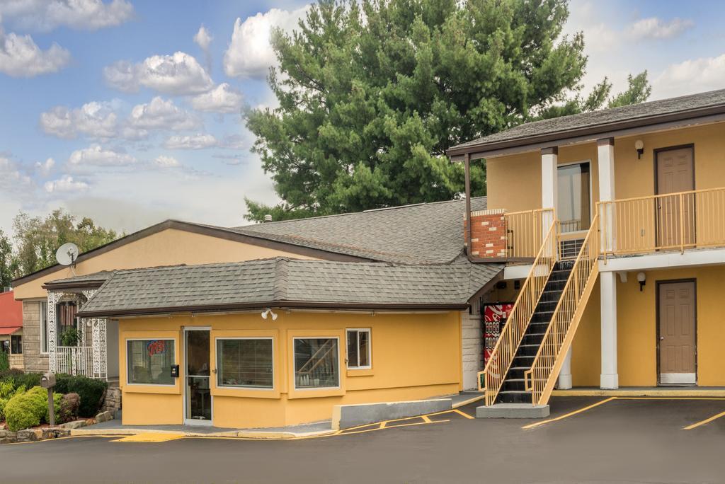 Knights Inn Berea Bagian luar foto