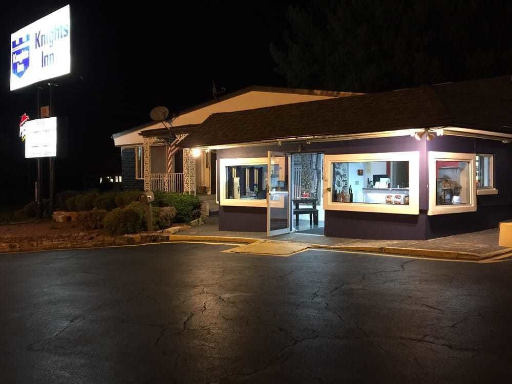 Knights Inn Berea Bagian luar foto