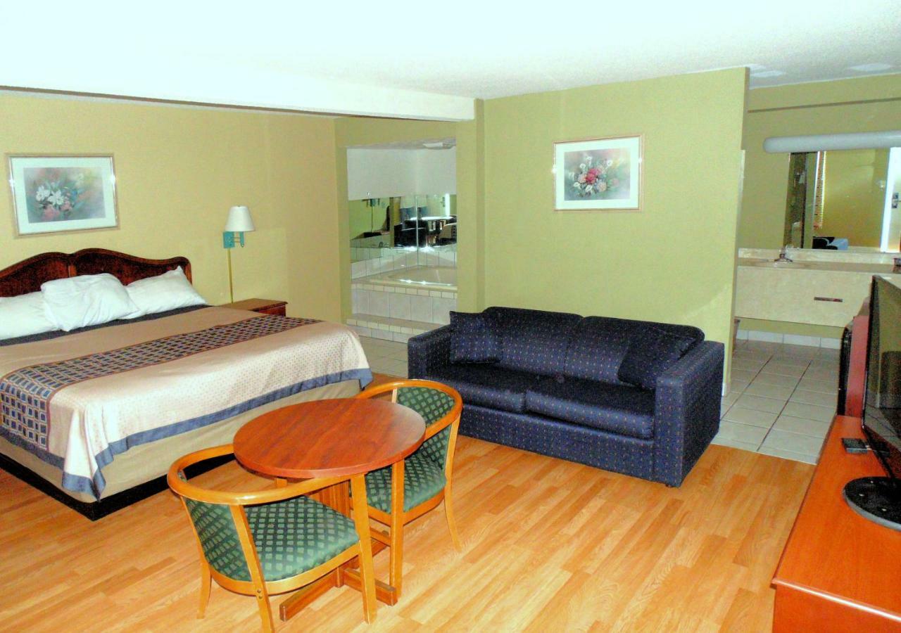 Knights Inn Berea Bagian luar foto