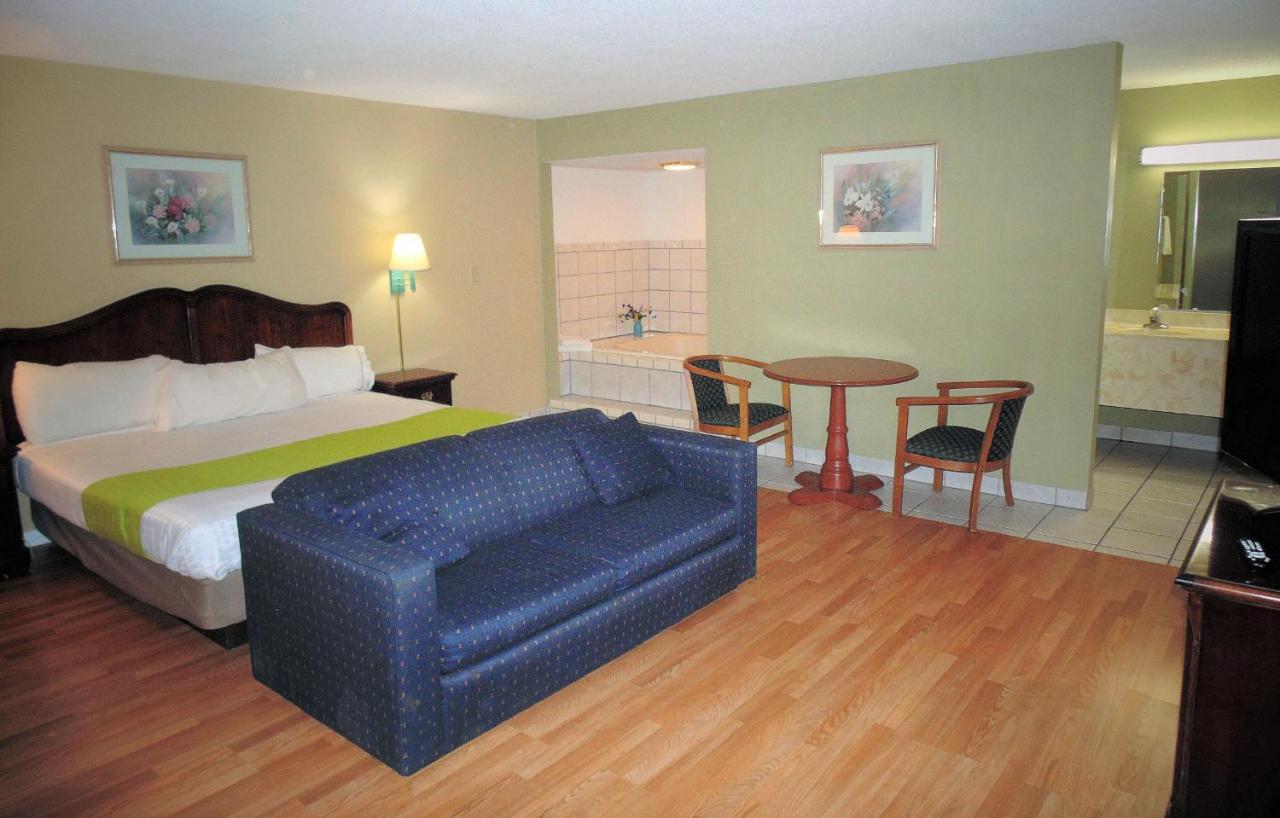 Knights Inn Berea Bagian luar foto