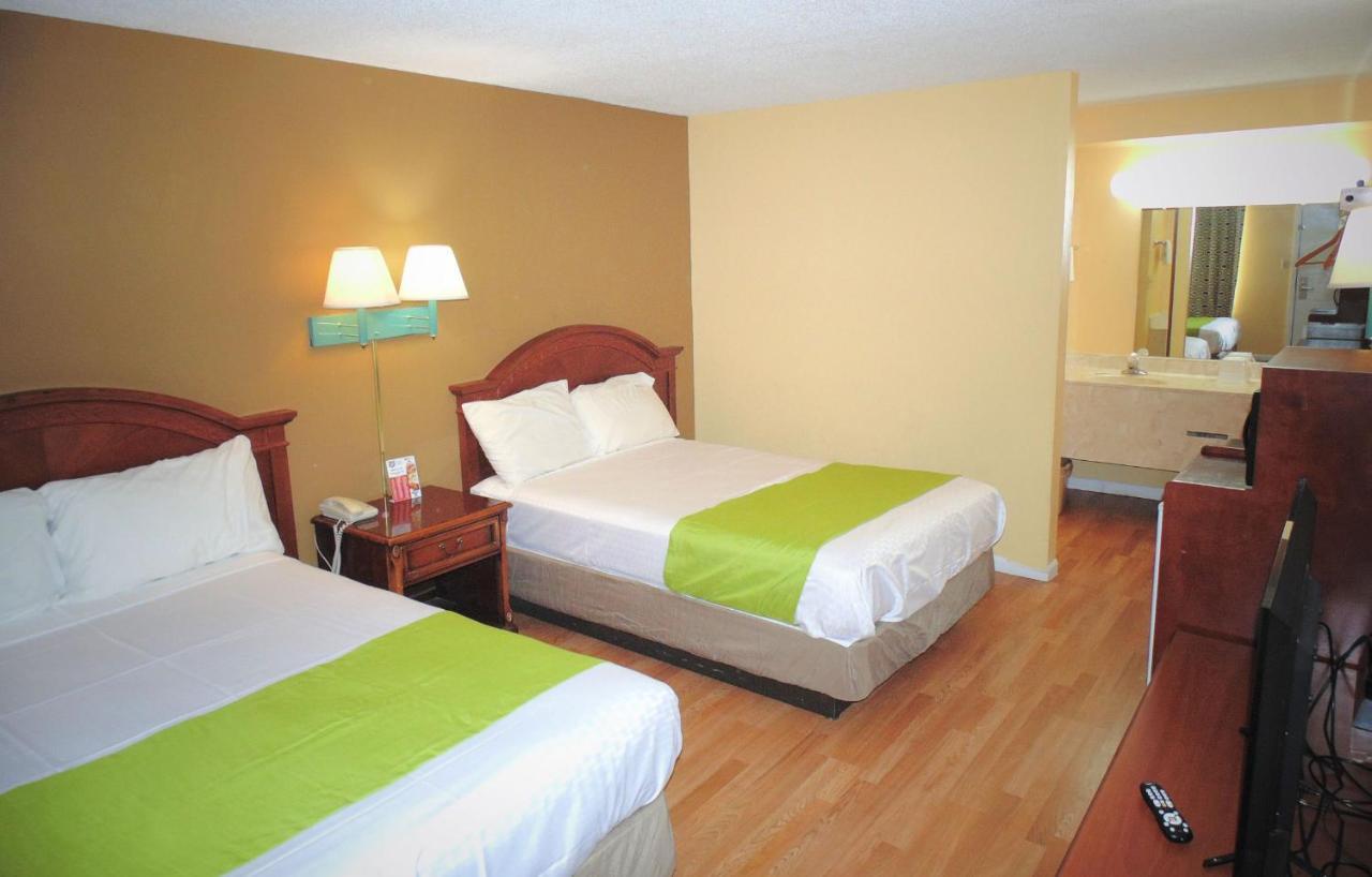 Knights Inn Berea Bagian luar foto