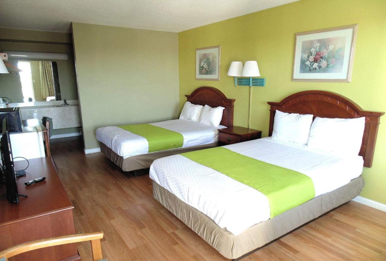 Knights Inn Berea Bagian luar foto